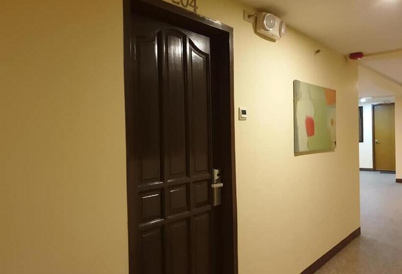 Номер Deluxe с Балконом, La Primera Grande Beach Resort
