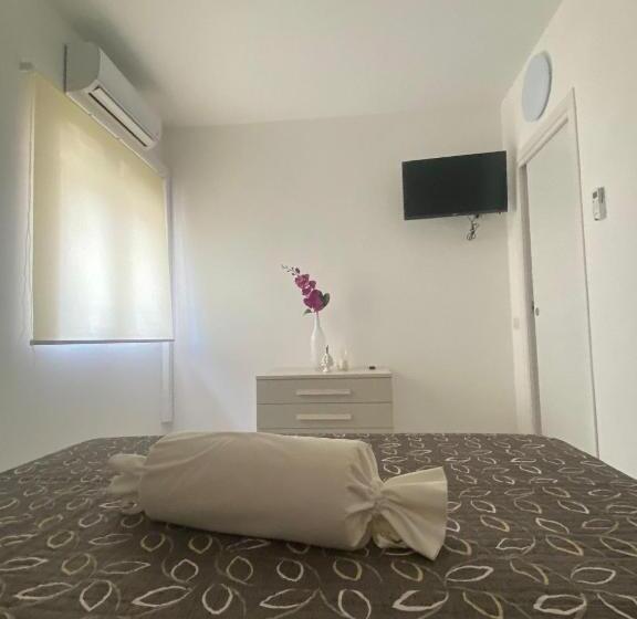 Апартаменты 1 Спальня Нижний Этаж, B&b Le Rocce
