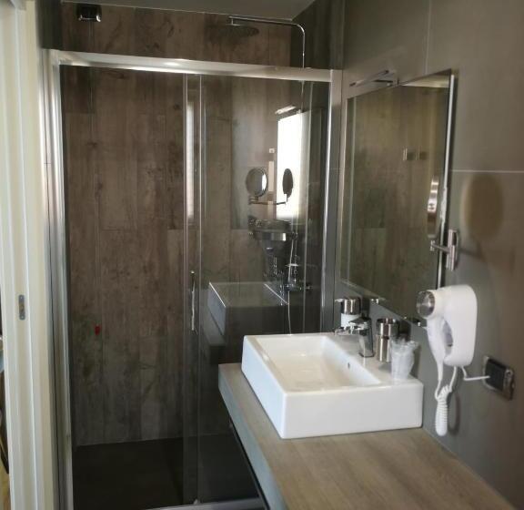 オーシャンビューデラックスルームバルコニー付き, Torrevarata   Guest Rooms