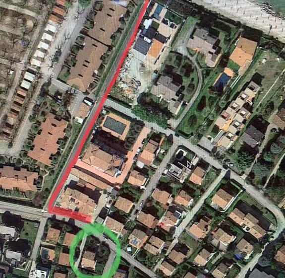 דירת חדר עם טרסה, Villa Lori Apartments Garden And Beach