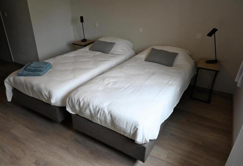 Номер Стандарт, B&b Dujardin