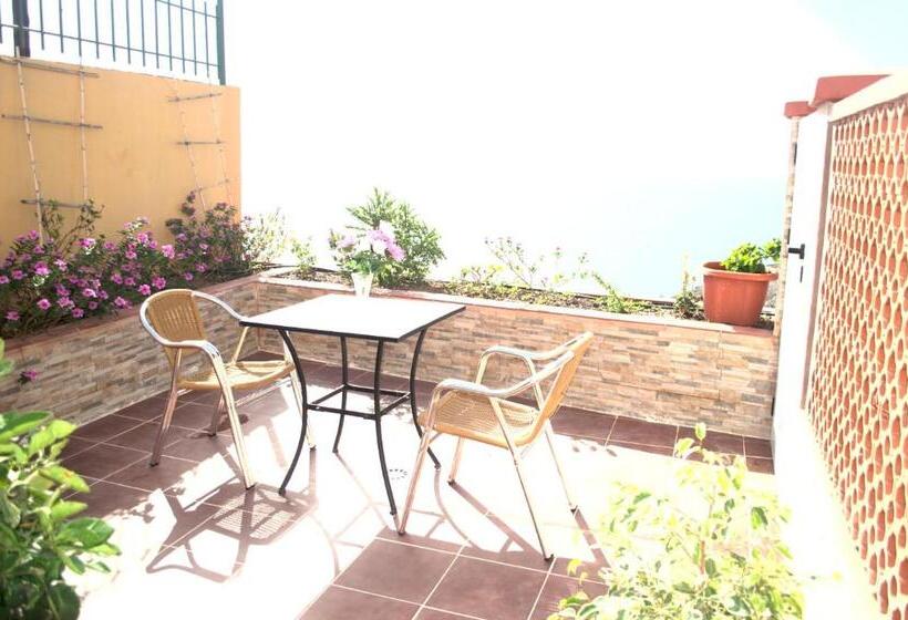 آپارتمان 1 خوابه با چشم‌انداز دریا, Apartamentos Casa Junonia