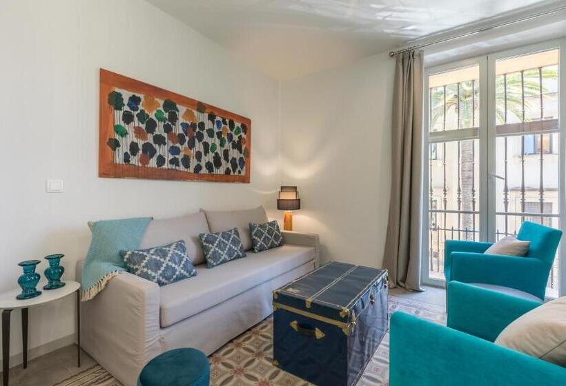 آپارتمان 1 خوابه با بالکن, Casa Temprado