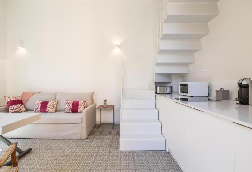 آپارتمان 1 خوابه با تراس, Casa Temprado
