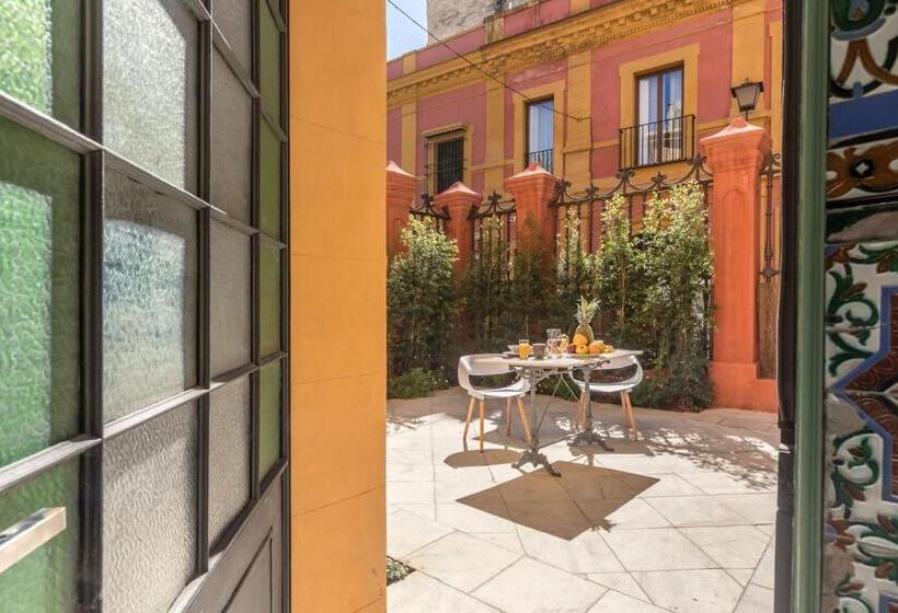 آپارتمان 1 خوابه همکف, Casa Temprado