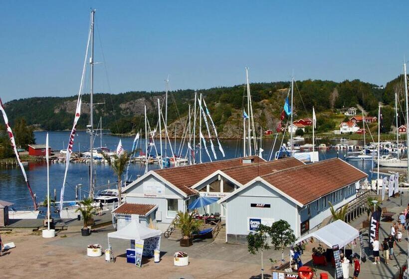 Номер Economy, Henåns Hostel In The Marina