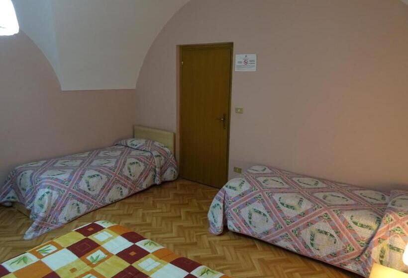 4인용 스탠다드 룸, B&b San Valentino