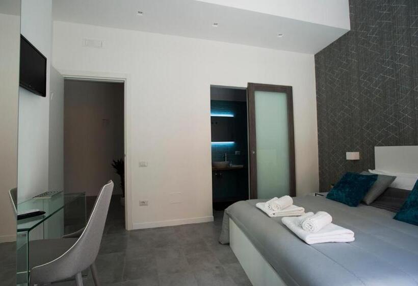 اتاق سوپریور با تخت بزرگ, Lecentre 174