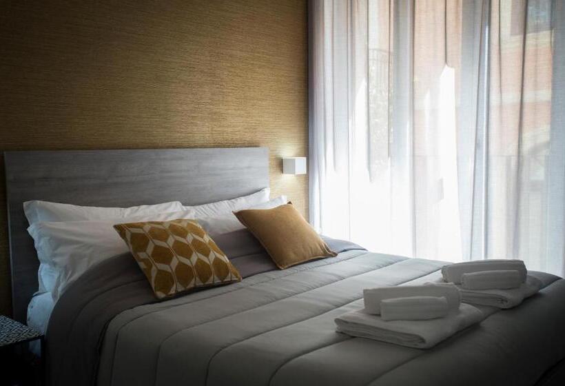 اتاق لوکس با تخت بزرگ, Lecentre 174