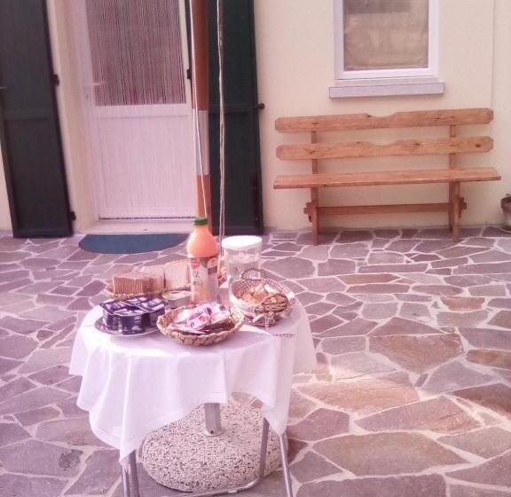 اتاق استاندارد, Borgo Tarapino