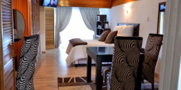 Люкс Повышенной Комфортности, Azrielle Guesthouse