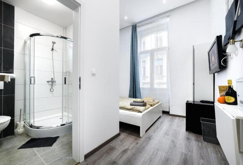 标准间, Annabelle Downtown Apartments