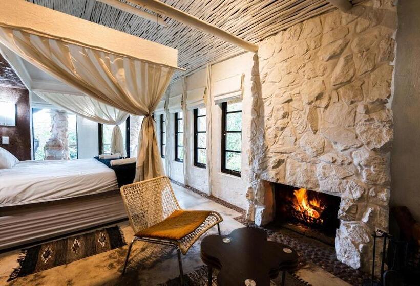 Люкс Повышенной Комфортности, Hakunamatata Lodge & Health Spa/ Wedding & Conference Venue