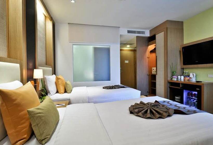 디럭스 룸, Ashlee Plaza Patong Hotel & Spa