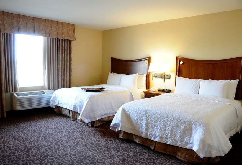 غرفة قياسية, Hampton Inn & Suites Red Bluff