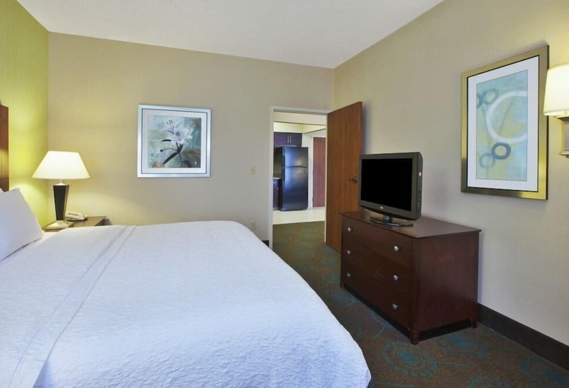 Suite, Larkspur Landing South Bend