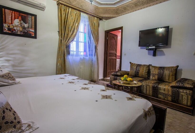 سوییت جونیور, Riad Salam Fes