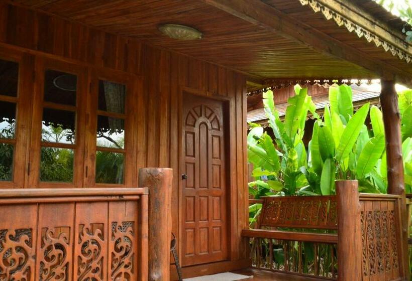 بانگلوی استاندارد, Yuwadee Resort