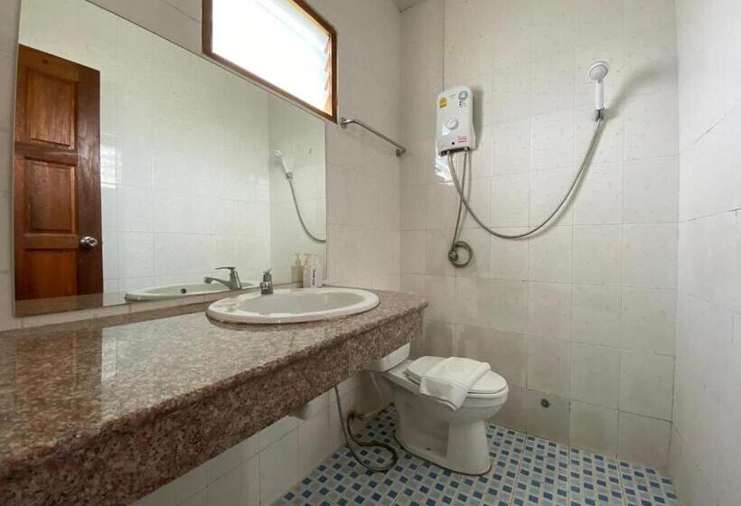 بانگلوی استاندارد, Yuwadee Resort