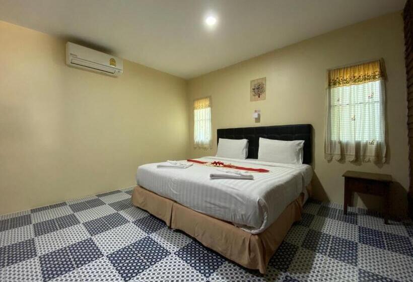 ویلای 3 خوابه, Yuwadee Resort