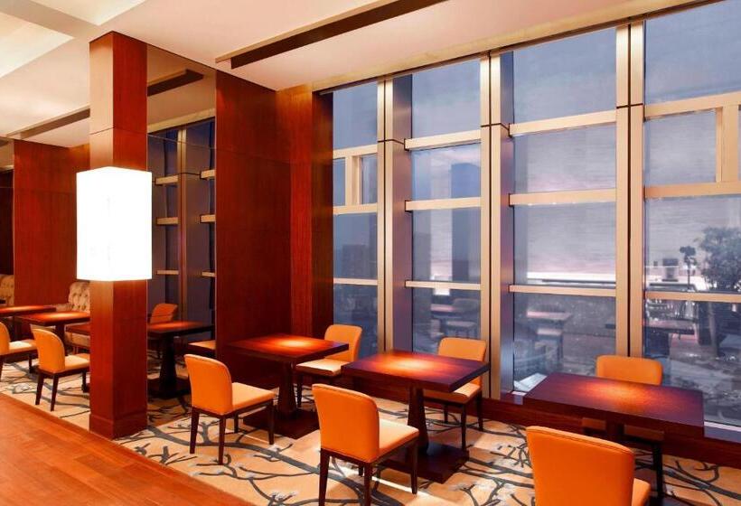 Номер Клуб Кровать Кинг, Sheraton Guangzhou
