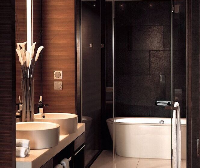 استودیوی لوکس, The Langham Shanghai Xintiandi