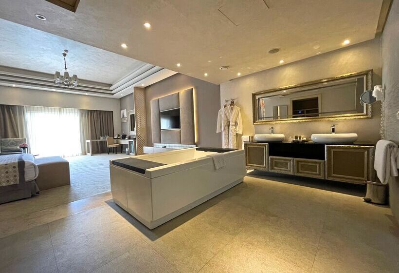 سوئیت با وان آب گرم, Kaisol Romance Resort Sahl Hasheesh - Adults Only