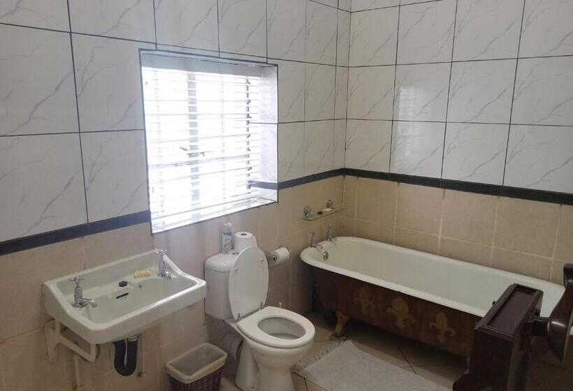 Номер Стандарт, The Old Watchmakers Guest House