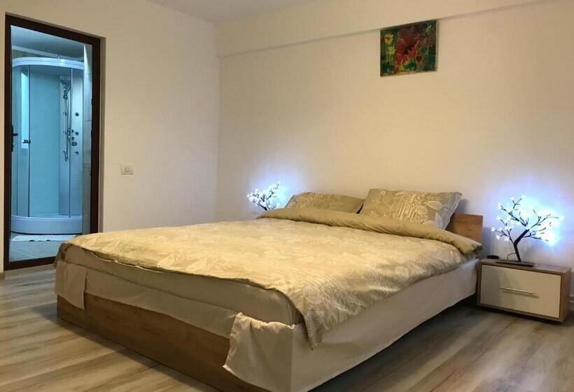 Дом 1 Спальня, Upstairs Residence