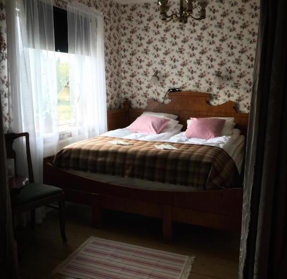 Семейный Номер, Det Gamla Panget