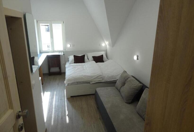 استودیوی لوکس, Tabor   Apartments Rozmanova Street