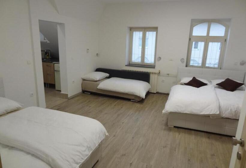 اتاق لوکس, Tabor   Apartments Rozmanova Street