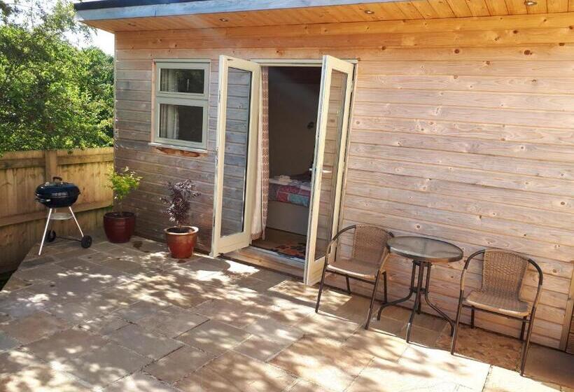 Номер Стандарт Вид на Сад, Dart Valley View