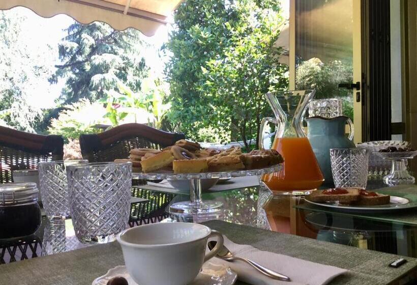 Háromágyas Deluxe Szoba, La Pergola B&b