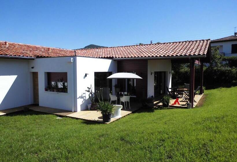 Номер Стандарт Вид на Сад, Maison Fleurie