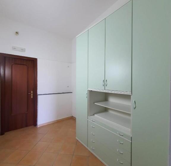 スタンダードルーム, Bed & Breakfast Neapolis