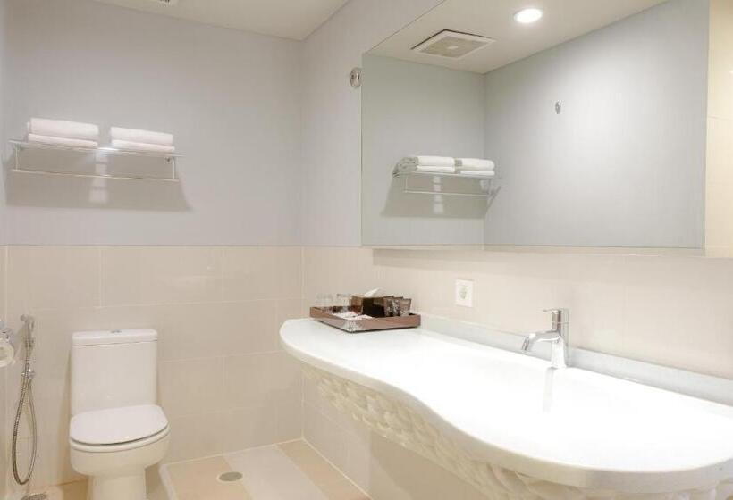 Номер Superior, Atria Hotel Gading Serpong