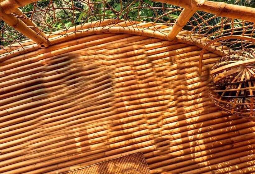 Standard Tent, Bambu Indah