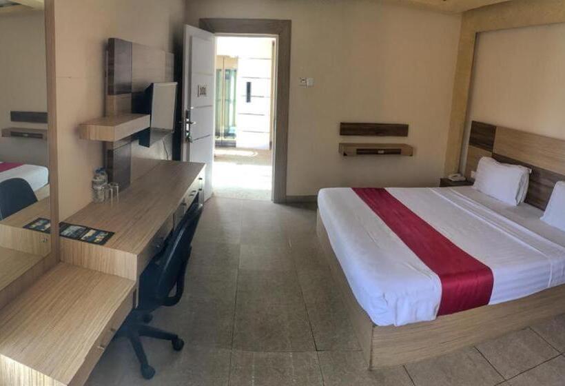Номер Deluxe, Royal Castle