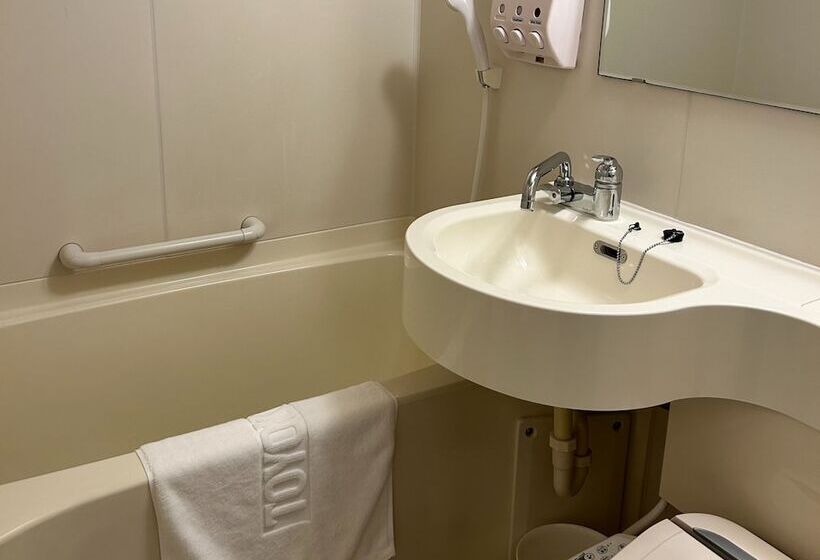 Номер Стандарт, Toyoko Inn Busan Station1