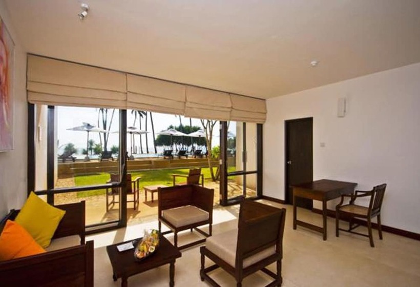 اتاق لوکس با چشم‌انداز دریا, Grand Beach