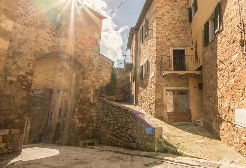 豪华三人间, Porta Delle Farine