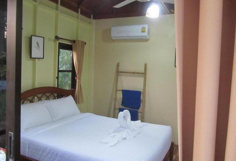 テラス付きスタンダードルーム, Baan Thung Home Stay