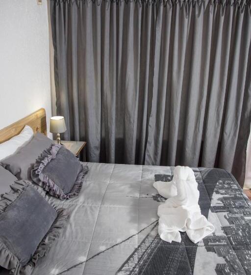 Quarto deluxe, 29 Polvy Street