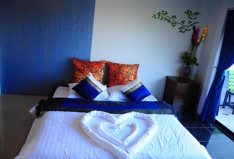 패밀리 룸 산 전망, Phumimalee Nature View Resort