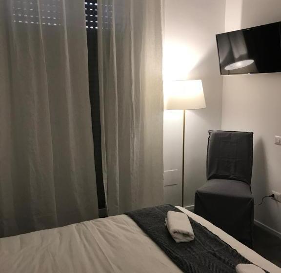اتاق استاندارد با تخت بزرگ, Salerno M Illumina