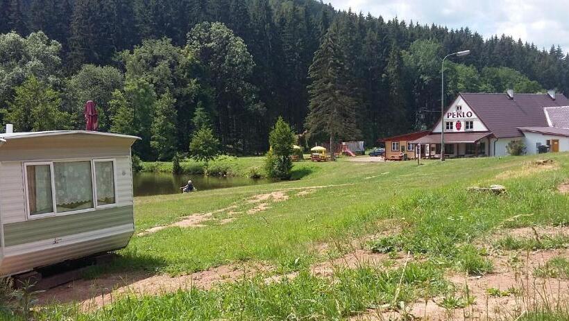 Дом 1 Спальня, Pension Peklo