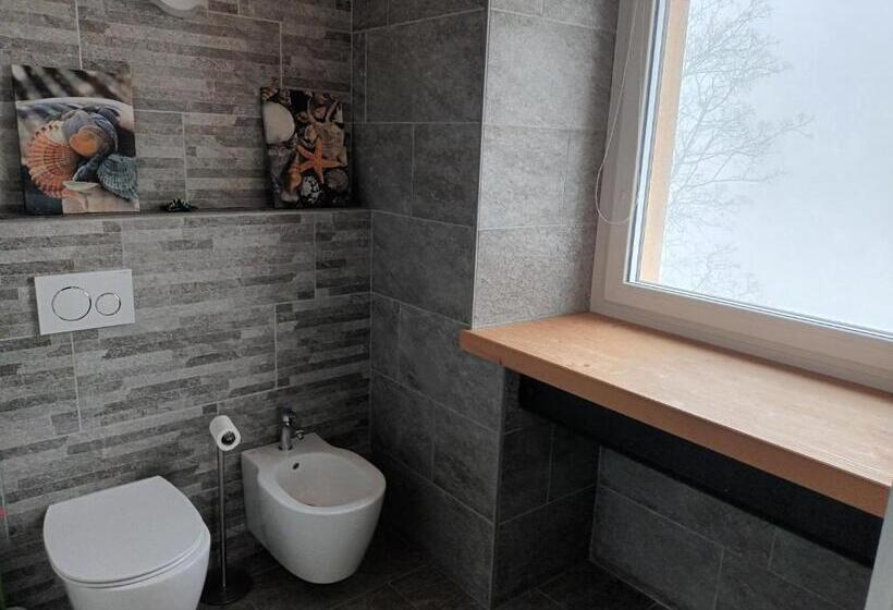 آپارتمان 1 خوابه با چشم‌انداز, Foresteria B&b Vecchiascuola Pianazzola