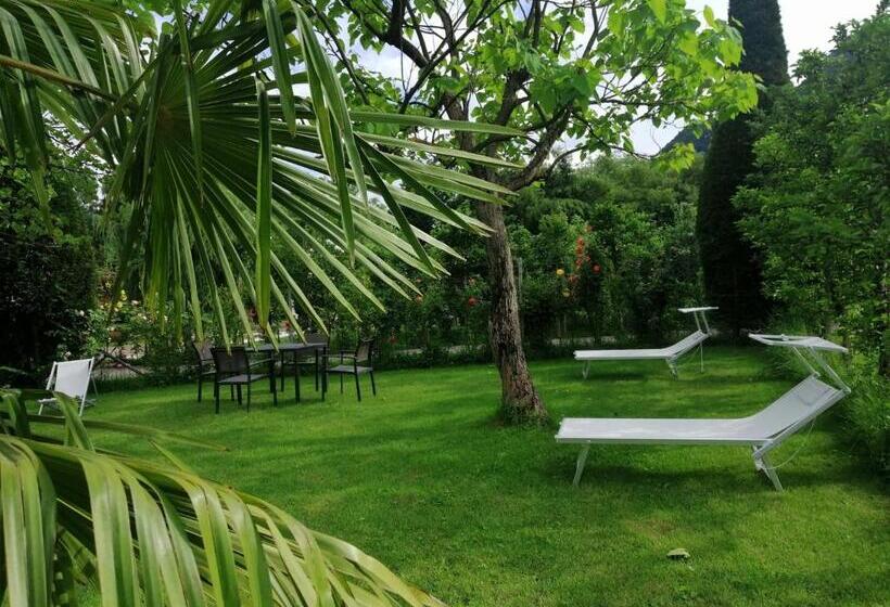 آپارتمان 1 خوابه, Residence Roland