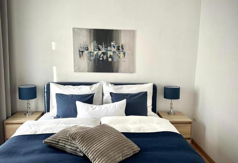 Апартаменты 1 Спальня с Балконом, Apartment Im Grünen